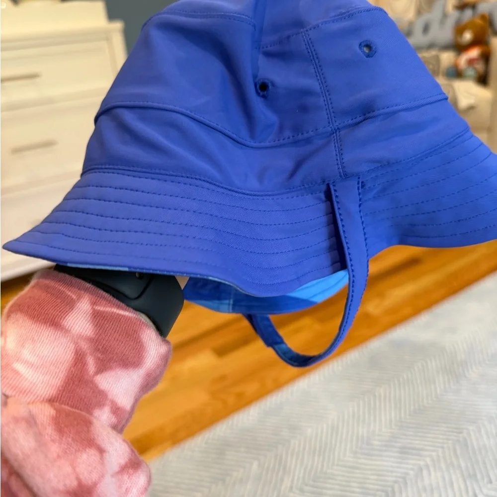 Gap Baby Rash Guard & Reversible Hat Swim Set 18-24 Months